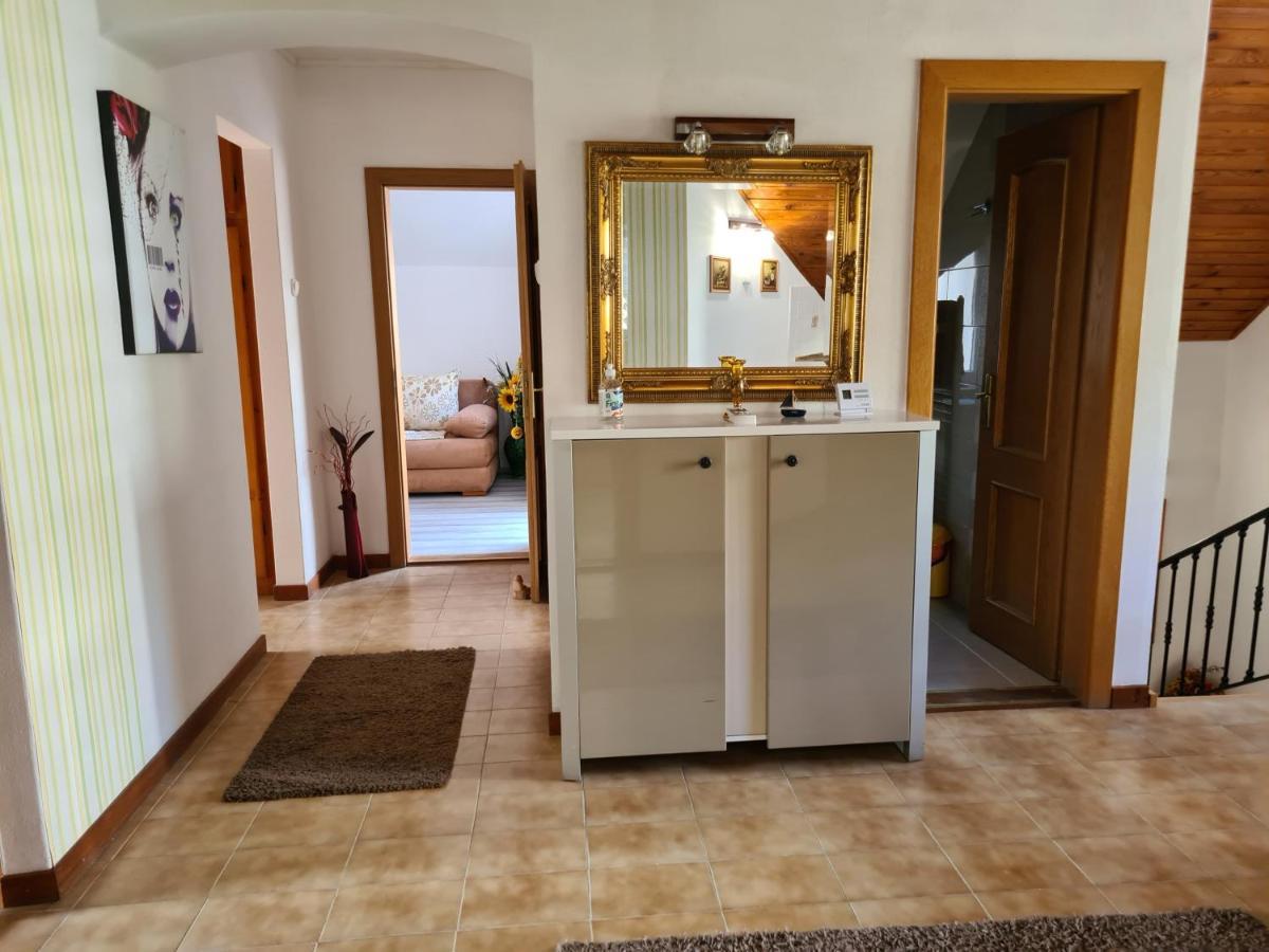 Varlak Apartmans ✷ ✷ ✷ Siófok Buitenkant foto