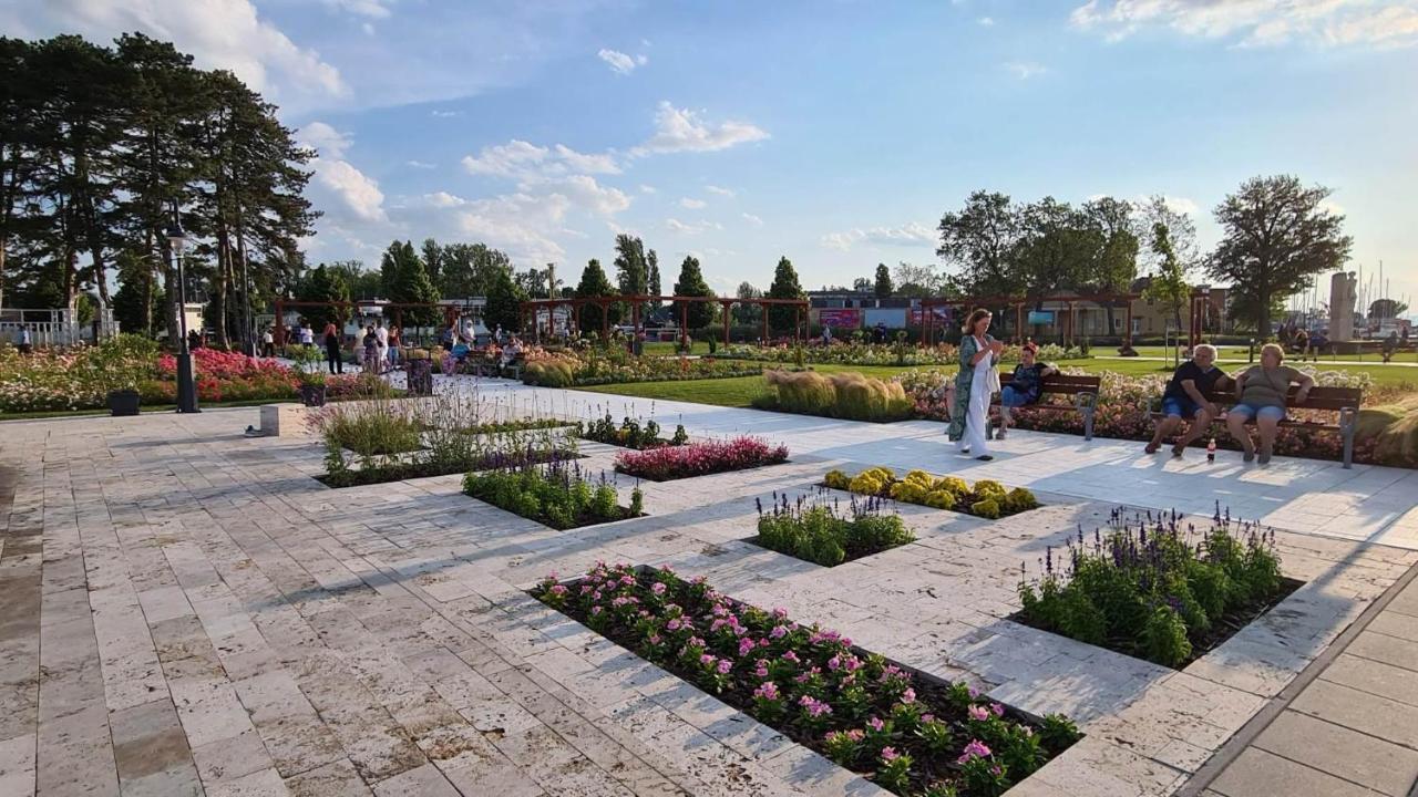 Varlak Apartmans ✷ ✷ ✷ Siófok Buitenkant foto